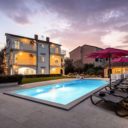 Hundefreundlliche Mit Privatpool, Panorama Meerblick, Outdoor-kueche, Babybett Σπίτι διακοπών Πόρετς