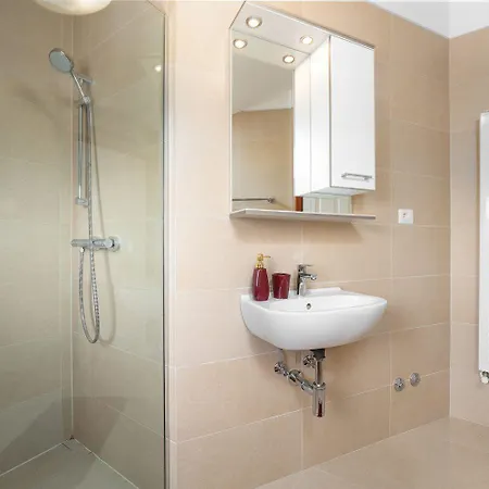 Σπίτι διακοπών Hundefreundlliche Mit Privatpool, Panorama Meerblick, Outdoor-kueche, Babybett Πόρετς