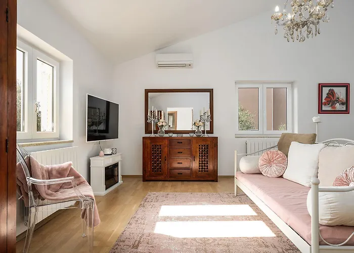 Hundefreundlliche Mit Privatpool, Panorama Meerblick, Outdoor-kueche, Babybett Πόρετς