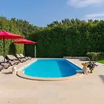 Будинок відпочинку Hundefreundlliche Mit Privatpool, Panorama Meerblick, Outdoor-kueche, Babybett Пореч