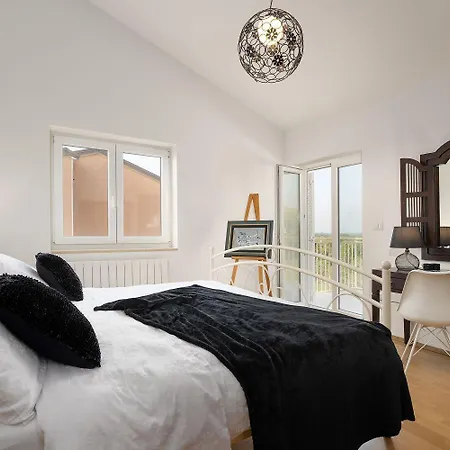 Hundefreundlliche Mit Privatpool, Panorama Meerblick, Outdoor-kueche, Babybett *