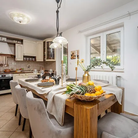 Hundefreundlliche Mit Privatpool, Panorama Meerblick, Outdoor-kueche, Babybett Nyaraló *