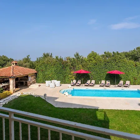 Hundefreundlliche Mit Privatpool, Panorama Meerblick, Outdoor-kueche, Babybett Сasa de vacaciones Poreč