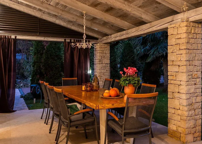 Hundefreundlliche Mit Privatpool, Panorama Meerblick, Outdoor-kueche, Babybett Nyaraló *